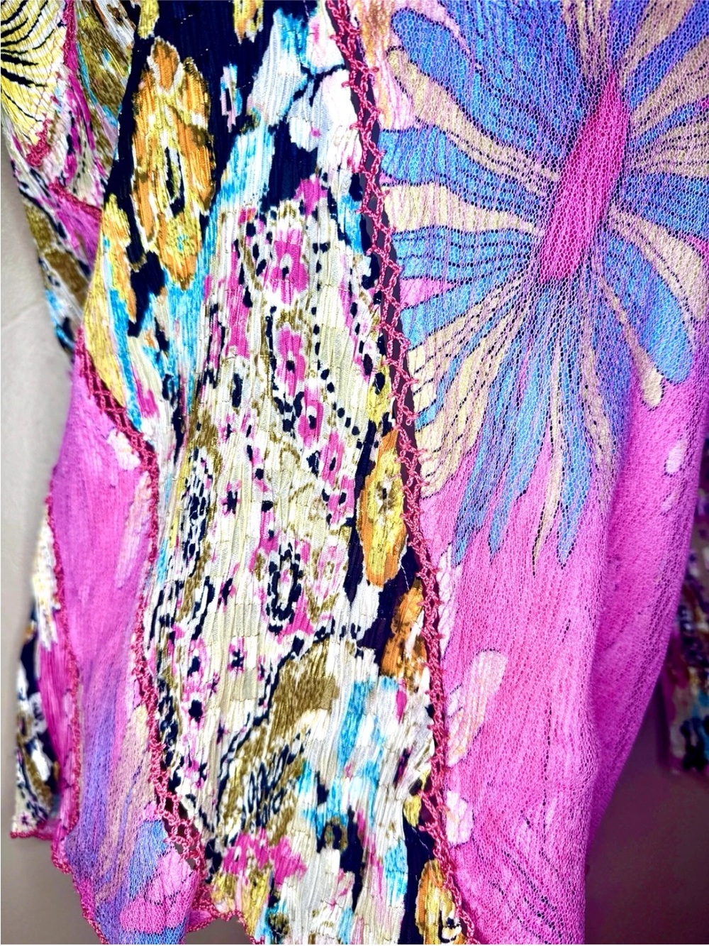 🌸ALBERTO MAKALI🌸 GEO CRINKLE SEQUIN CROCHET STRETCH PLUNGE NECK LONG SLEEVE TOP - Picture 11 of 16